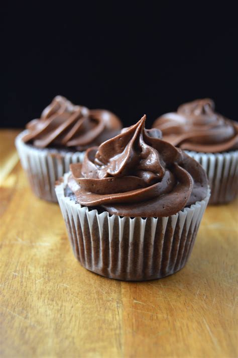 Chocolate Cupcakes With Chocolate Frosting