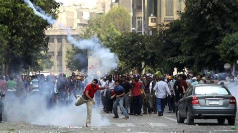 One Killed As Morsi Supporters And Opponents Clash In Cairo Bbc News