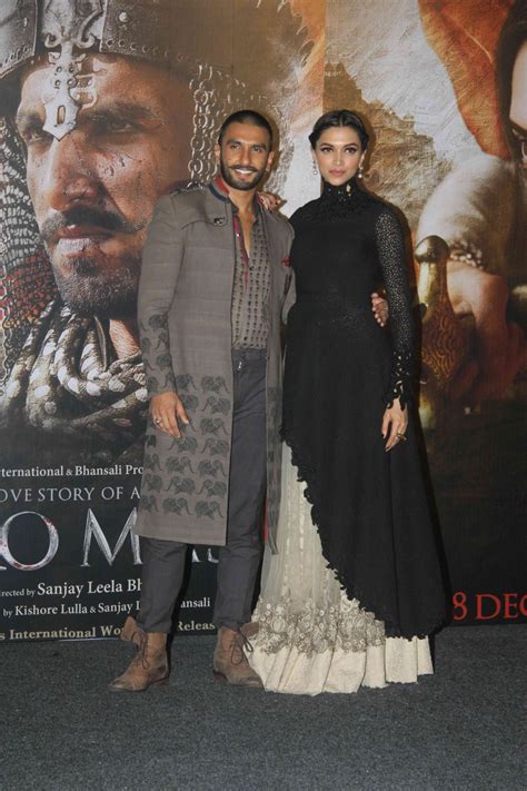 Again amazon fails to give full credit to ranveer singh as the lead, since the story is mostly about the role he brilliantly portrays. Ranveer Singh and Deepika Padukone at Bajirao Mastani ...