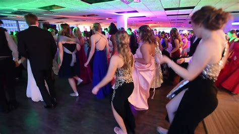 Dancing At Northwest High School Prom Youtube