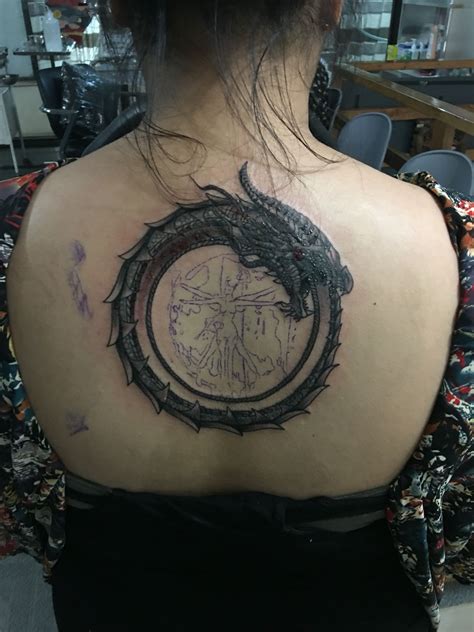 The ouroboros or uroboros (,) is an ancient symbol depicting a serpent or dragon eating its own tail. Ouroboros Dragon Done! 👌🏼😱😍😘