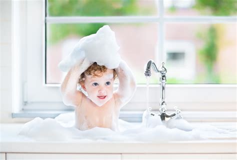 Best Bubble Bath For Kids 10 Sudsy Favorites In 2024 Momdot