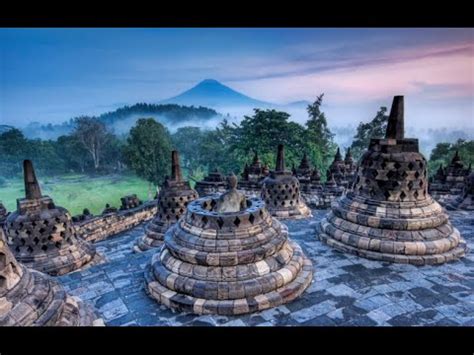 10 Things To Do In Indonesia - YouTube