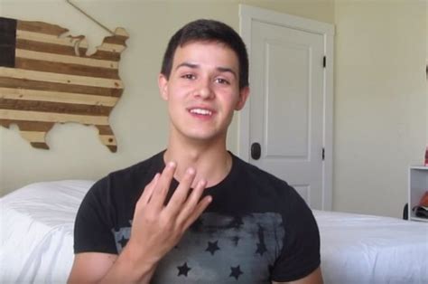 watch gay youtuber reveals the worst date he ever had gaybuzzer