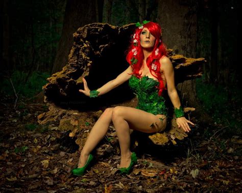 Hot Dc Comics Poison Ivy Cosplay Pics Luscious
