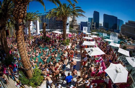 Dive Into Dayclubs With The Best Pool Parties In Las Vegas Vegas