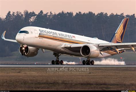 9v Sgg Singapore Airlines Airbus A350 900 Ulr At Berlin Brandenburg