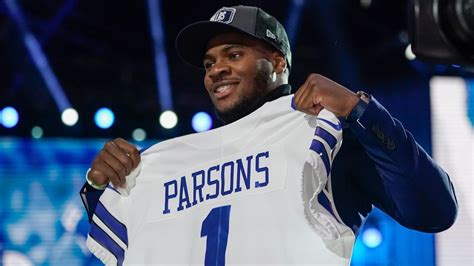 Cowboys Draft Pick Micah Parsons Early Favorite To Win Defensive Rookie