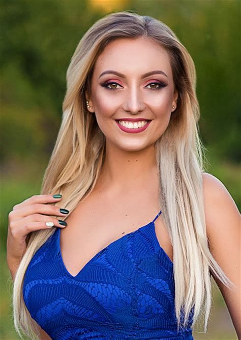 Beautiful Alena 30 Y O From Kharkov With Blonde Hair Id 636330 Ladadate