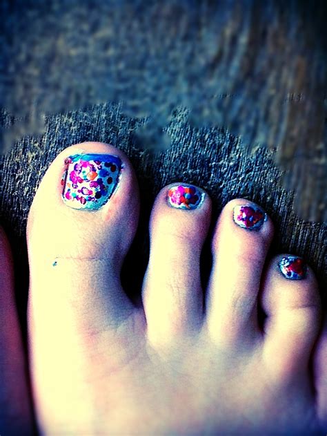 Paint Splotch Toenails For These I Painted My Toes Silver Then Used