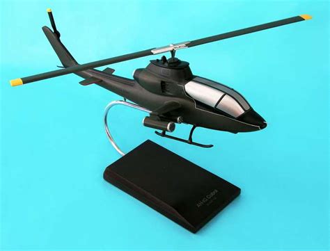 Us Army Ah 1g Cobra Gunship Helicopter 132 Scale