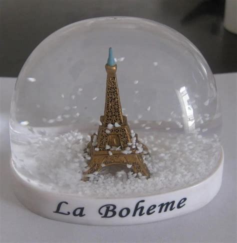 Custom 3d Resin Eiffel Tower Water Snow Ball Acrylic Snow Dome Plastic