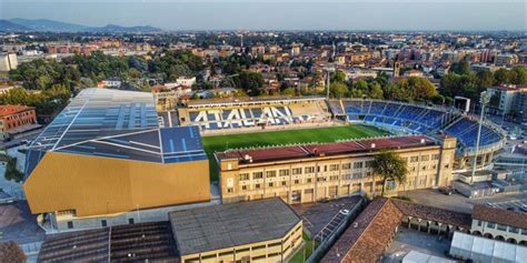 Il presidente antonio percassi ha una visione molto chiara di come stia evolvendo a livello europeo il. Atalanta: The Gewiss Stadium getting ready for first-ever ...