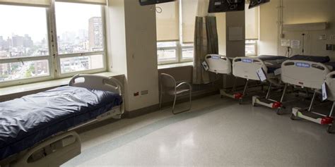 New York Citys Beth Israel To Close Hospital Open Smaller Facility Wsj