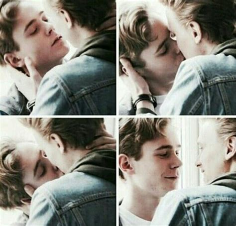 Pin By 🌙 On Skam Couple Photos Photo Scenes