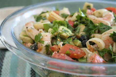 The grilled shrimp recipes on this page take advantage of. Amodmemyself: Cold Shrimp Recipes - Shrimp Pasta Salad ...