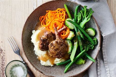 Maybe you would like to learn more about one of these? Meat and 6-vegetable dinner bowl
