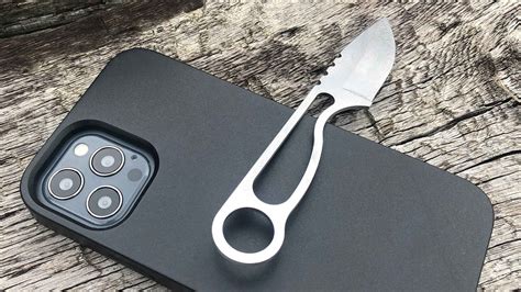 Knyphe Is A Unique Phone Case That Is Also A Stealth For A Pocket Knife
