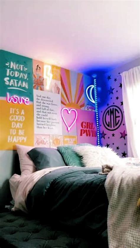 25 Cool Poster Decor Ideas For College Dorm Room Homemydesign