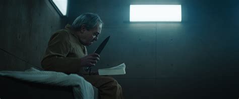 Mit der nebelmann, der adaption eines seiner bücher, gab er 2017 jedoch sein debüt als regisseur. „Der Schacht": Das Ende erklärt und Teil 2 möglich? · KINO.de