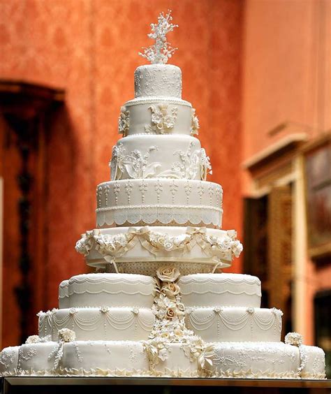9 Most Extravagant And Expensive Celebrity Wedding Cakes