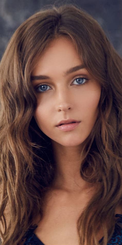 Rachel Cook Beautiful Blue Eyes 2018 1080x2160 Wallpaper 青い目の女の子 最も美しい顔 ぱっちり目