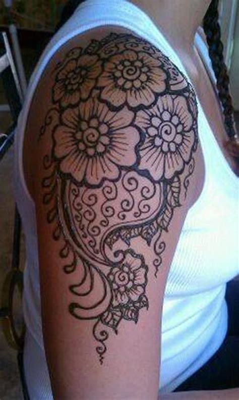 Because our henna tattoos are made with our proprietary fda approved inks, you avoid the risk associated with traditional henna inks. 20+ Best Shoulder Mehndi Designs For Those Who Love To ...