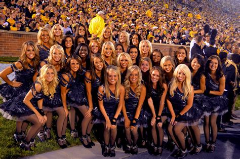 Nfl And College Cheerleaders Photos Mizzou Golden Girls Are The Real Deal