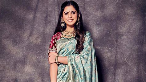5 Must See Saris From Isha Ambanis Collection That Will Elevate Your