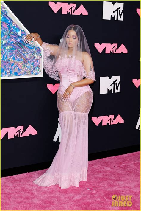 Nicki Minaj Glows In Pink On Red Carpet Ahead Of Hosting MTV VMAs 2023