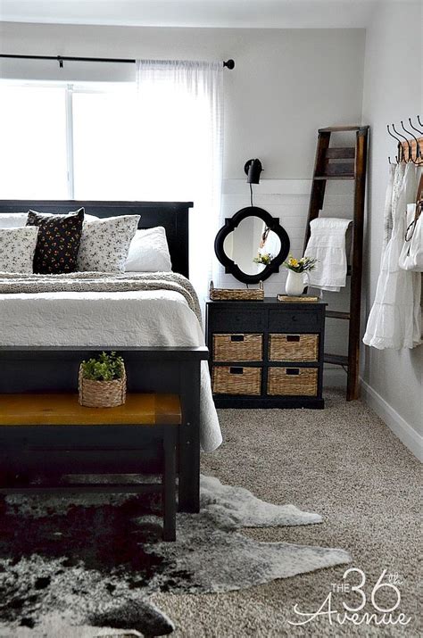 Stunning farmhouse master bedrooms lolly jane (via: 30 DIY Farmhouse Decor Ideas That Look Just Beautiful!