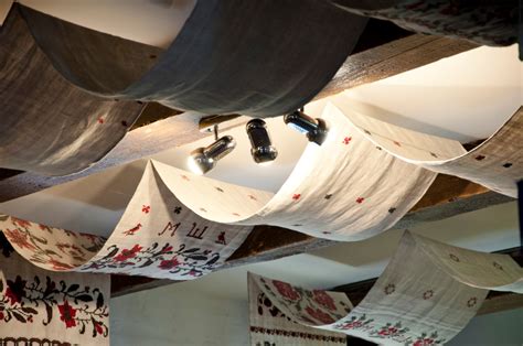 Im grunde macht es sich langfristig bezahlt, ja. Holzdecke mit Stoff verkleiden » So gehen Sie vor