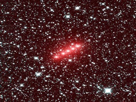 Nasas Neowise Images Comet Lovejoy Glows Red Indication Its A Ufo