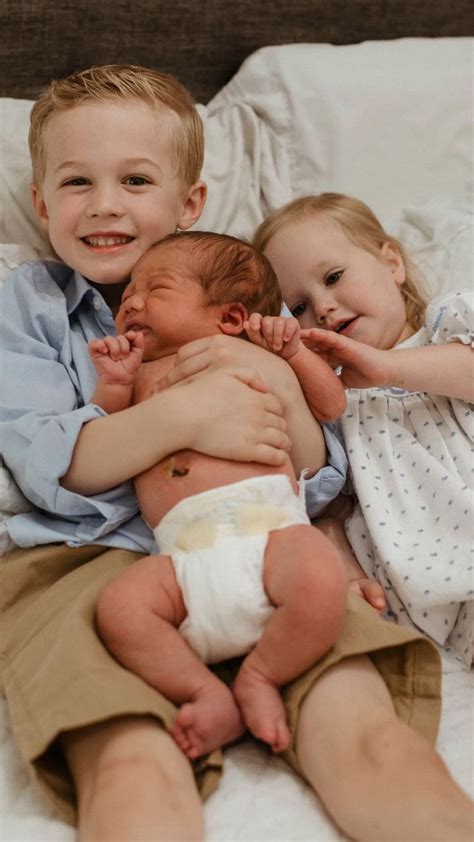 Newborn Lifestyle Photography Siblings Lifestyle Newborn