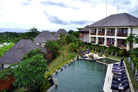 Sahaja Sawah Resort Bali Pool Poolvilla Coconut Sports