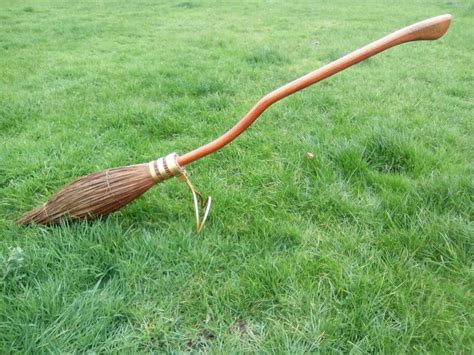 Pin By Matthew Orourke On Harry Potter Broomstick Harry Potter