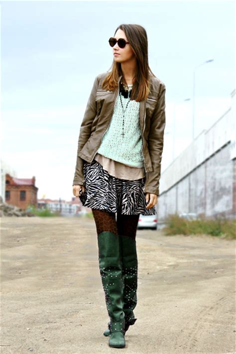 Distressed 3 slashes on front at top and bottom and band is cut off of bottom of sweatshirt! Beige Zara Ts, Shirts, Army Green Boots, Light Blue ...