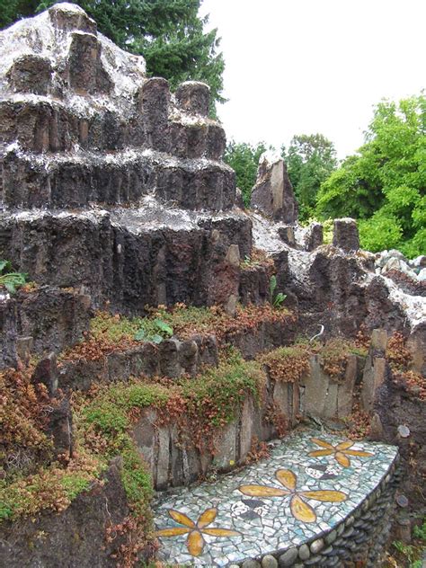 The team, who was owned by starbucks founder howard in a recent episode of the big podcast with shaq, shaquille o'neal said he heard in the grapevine, that there are a couple of nba teams for sale. Walker Rock Garden | RoadsideArchitecture.com