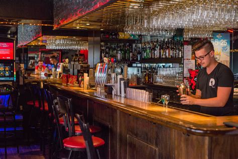 Les 13 Meilleurs Bars Et Clubs Gais Et Lgbtq De Montréal Ladies Night