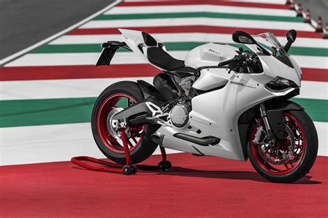 Parts & accessories for ducati motorcycles from the leading italian, american and canadian brands. Ducati 899 Panigale specs, 0-60, quarter mile, lap times ...