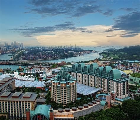 Top room amenities include air conditioning, a flat screen tv, and a refrigerator. Resorts World Sentosa - Theme Park in Singapore - Thousand ...