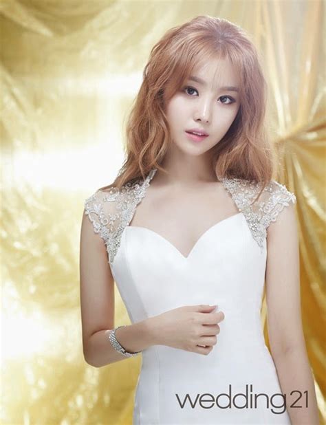 Secrets Song Ji Eun Flaunts Her Goddess Beauty In Wedding Pictorial