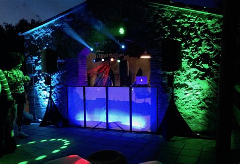 Más de 20 años de experiencia en el mundo de la música y un currículum a la altura de los más grandes, hacen del dúo coxswain & jane fox la opción ideal para amenizar tu evento. DIYEI Eventos | DJ para Eventos, Bodas y Fiestas Privadas ...