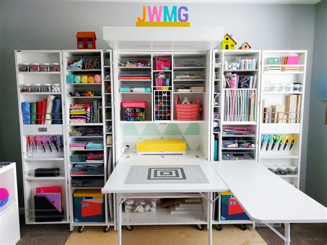 See more ideas about dream craft room, craft room, space crafts. Look at this fun and colorful DreamBox!! | Dream craft ...