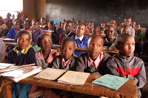 The New Humanitarian | Separated children eking a living in Rift Valley