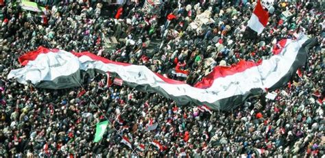 القيادة العامة للقوات المسلحة تهنىء السيد الرئيس عبد الفتاح السيسى رئيس الجمهورية القائد الأعلى للقوات المسلحة والشعب المصرى العظيم بمناسبة الاحتفال بذكرى ثورة 30. وزير التعليم يتقدم بالتهنئة للسيسي والشعب بمناسبة ثورة 30 ...
