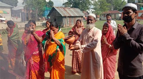 In An Agartala Slum Hindus And Muslims Come Together To Celebrate Durga Puja Brotherhood