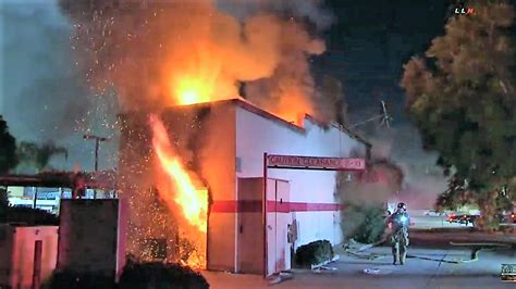 Henderson avenue porterville, ca 93257. Video: Abandoned fast food restaurant fire in California ...