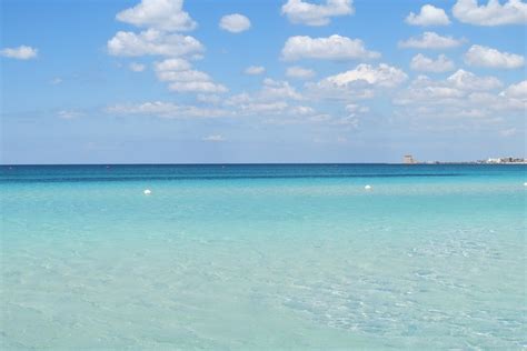Íme, a világ 10 legszebb tengerpartja úgy tűnik azonban, hogy a tripadvisor felhasználói számára a legjobb és egyben legszebb part a szicíliában található rabbit beach, melynek mi csak örülhetünk, hisz az itt felsorolt helyek közül hazánkhoz ő található a legközelebb. Puglia tengerpartjai - a legszebb partok: az európai Maldív