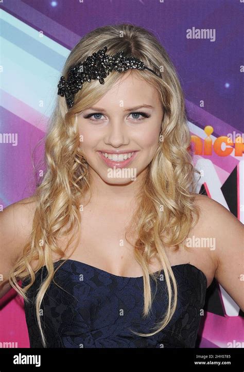 Gracie Dzienny Arriving At The 2012 Halo Awards At The Hollywood